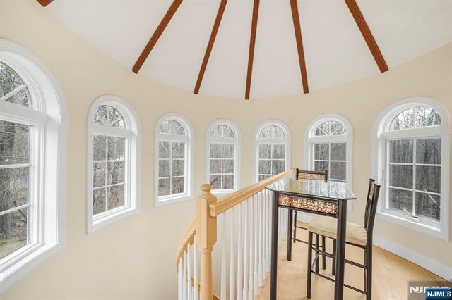 5 High Mountain Drive, Montville Township, NJ 07045