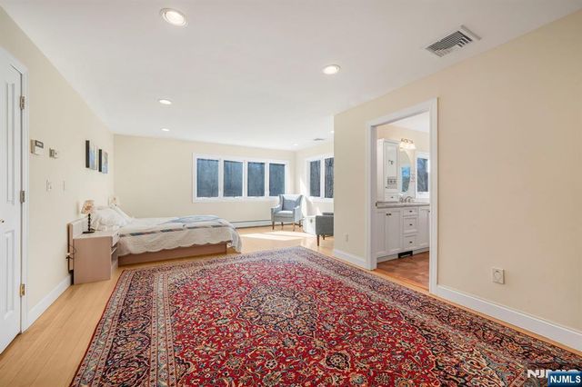 5 High Mountain Drive, Montville Township, NJ 07045