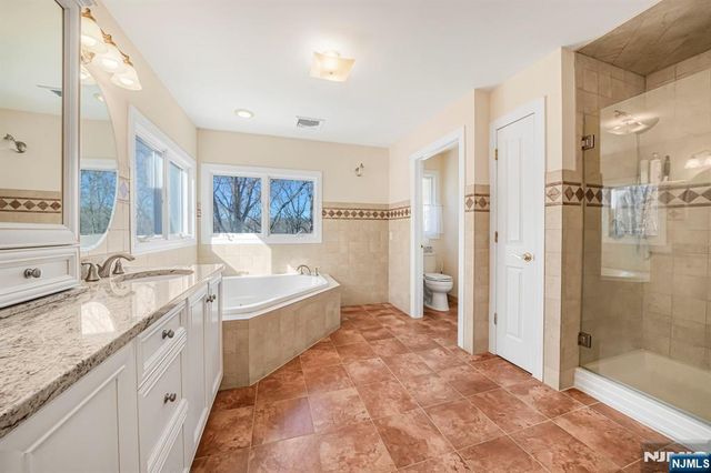 5 High Mountain Drive, Montville Township, NJ 07045