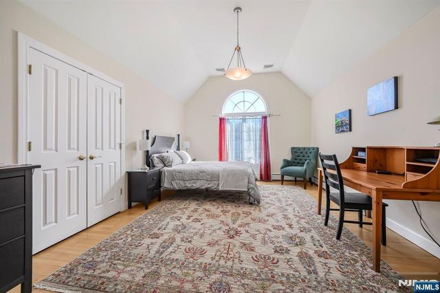 5 High Mountain Drive, Montville Township, NJ 07045