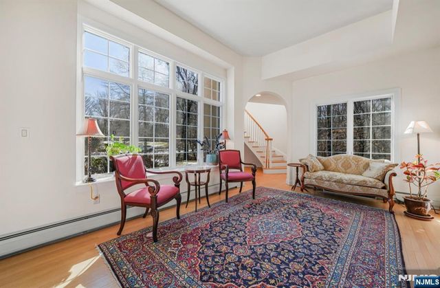 5 High Mountain Drive, Montville Township, NJ 07045