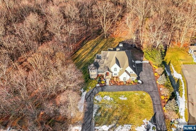 5 High Mountain Drive, Montville Township, NJ 07045