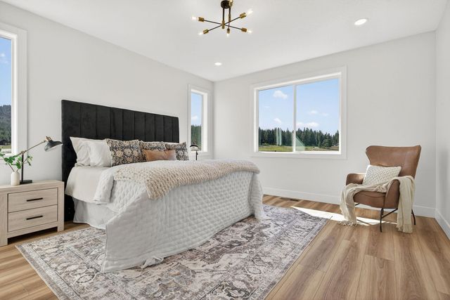 3942 L Gardenspot Rd, Loon Lake, WA 99148