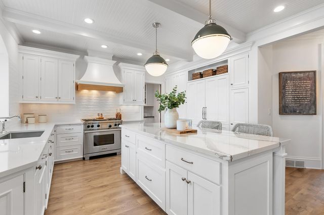 14307 Shady Beach Trail NE, Prior Lake, MN 55372