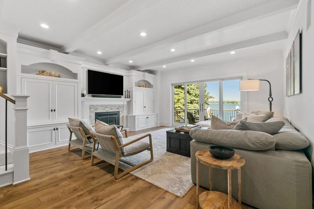 14307 Shady Beach Trail NE, Prior Lake, MN 55372