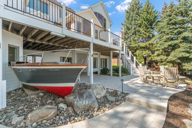 14307 Shady Beach Trail NE, Prior Lake, MN 55372