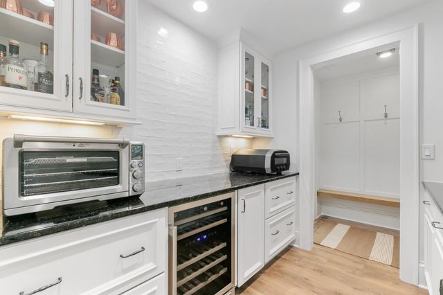 14307 Shady Beach Trail NE, Prior Lake, MN 55372