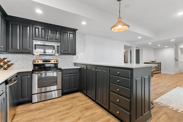 14307 Shady Beach Trail NE, Prior Lake, MN 55372