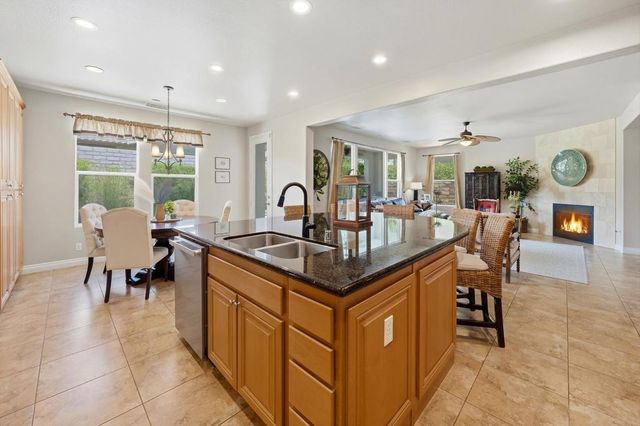 16 Lake Mendocino Drive, Rancho Mirage, CA 92270