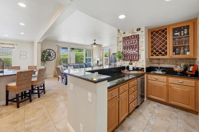 16 Lake Mendocino Drive, Rancho Mirage, CA 92270