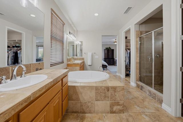 16 Lake Mendocino Drive, Rancho Mirage, CA 92270