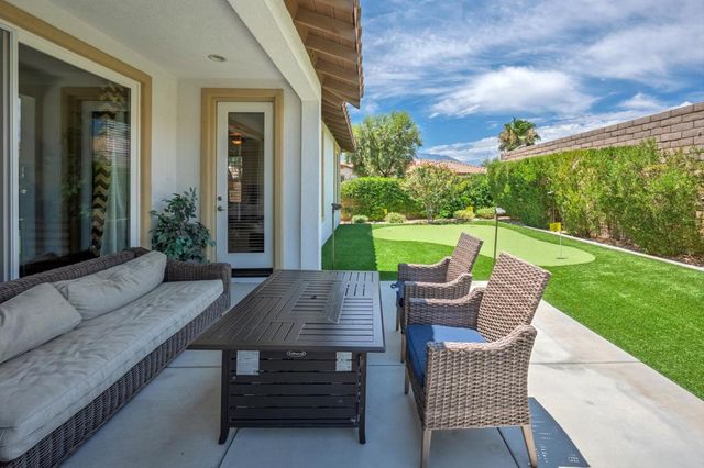 16 Lake Mendocino Drive, Rancho Mirage, CA 92270