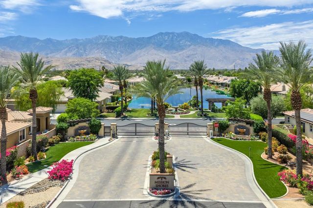 16 Lake Mendocino Drive, Rancho Mirage, CA 92270
