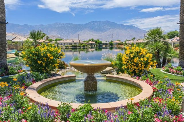 16 Lake Mendocino Drive, Rancho Mirage, CA 92270