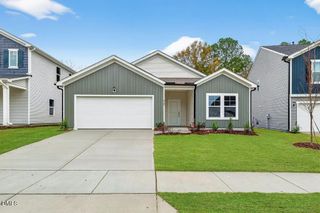 413 Hallingsfield Way, Zebulon, NC 27597