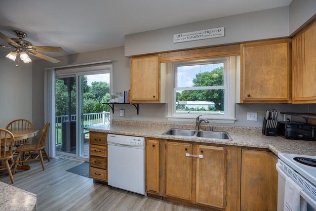 1787 Oakview Drive, Stoughton, WI 53589