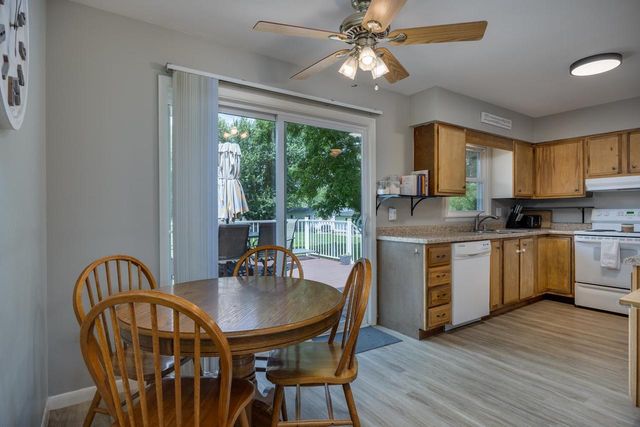 1787 Oakview Drive, Stoughton, WI 53589