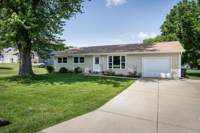1787 Oakview Drive, Stoughton, WI 53589