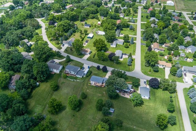 1787 Oakview Drive, Stoughton, WI 53589