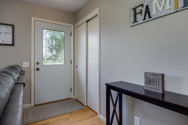 1787 Oakview Drive, Stoughton, WI 53589