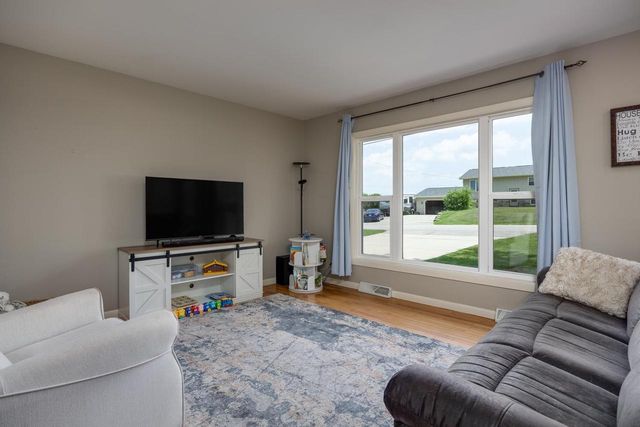 1787 Oakview Drive, Stoughton, WI 53589
