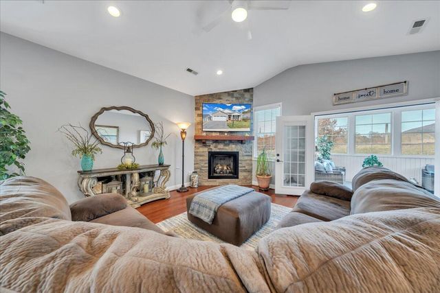 1152 Cardiff CT, Roanoke, VA 24019