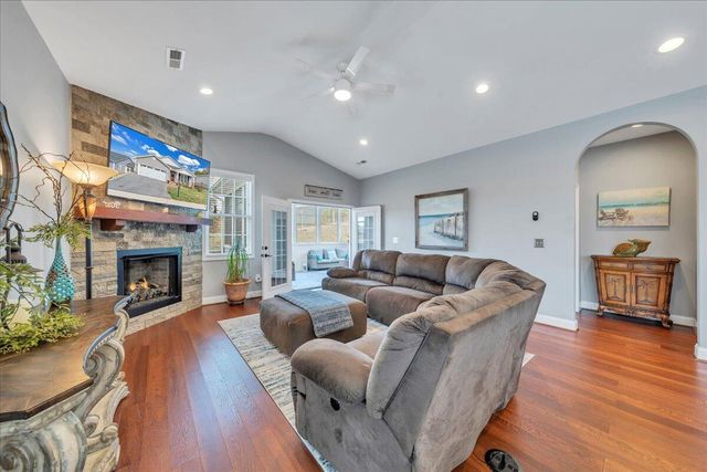 1152 Cardiff CT, Roanoke, VA 24019