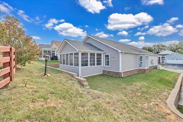 1152 Cardiff CT, Roanoke, VA 24019