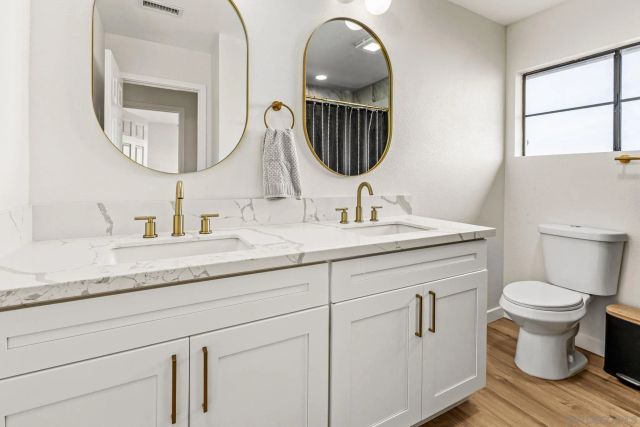 2064 White Birch Dr, Vista, CA 92081