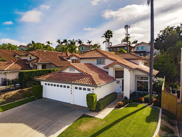 2064 White Birch Dr, Vista, CA 92081
