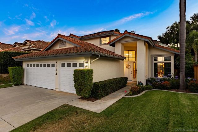2064 White Birch Dr, Vista, CA 92081