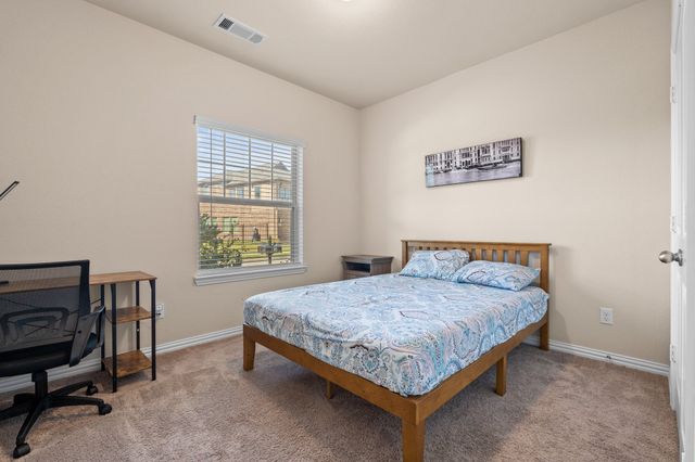 4207 Whispering Willow Way, Arlington, TX 76005