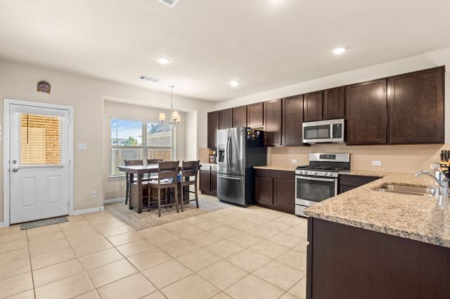 4207 Whispering Willow Way, Arlington, TX 76005