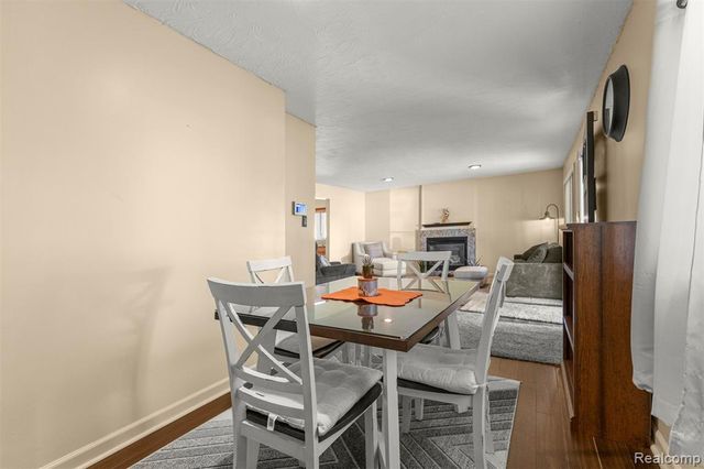 7841 Monroe Boulevard, Taylor, MI 48180