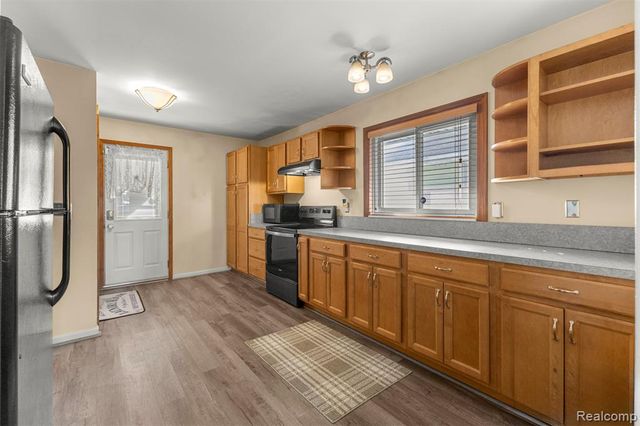 7841 Monroe Boulevard, Taylor, MI 48180