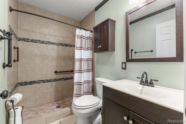 7841 Monroe Boulevard, Taylor, MI 48180