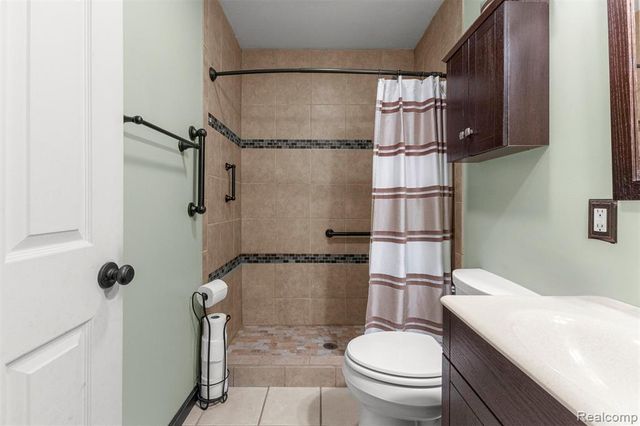 7841 Monroe Boulevard, Taylor, MI 48180