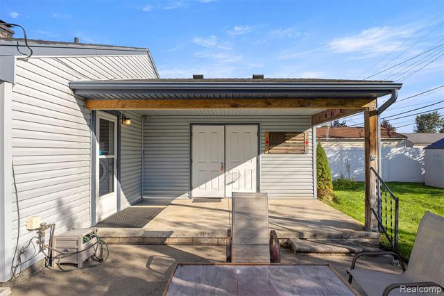 7841 Monroe Boulevard, Taylor, MI 48180