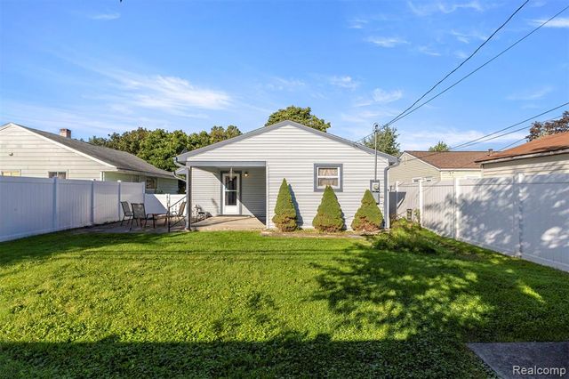 7841 Monroe Boulevard, Taylor, MI 48180