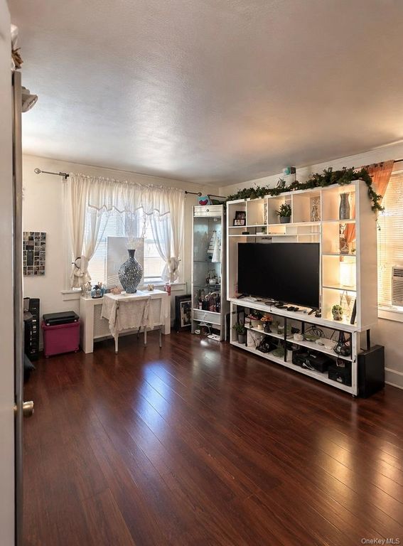 9436 Springfield Boulevard, Queens Village, NY 11428 — photo 2