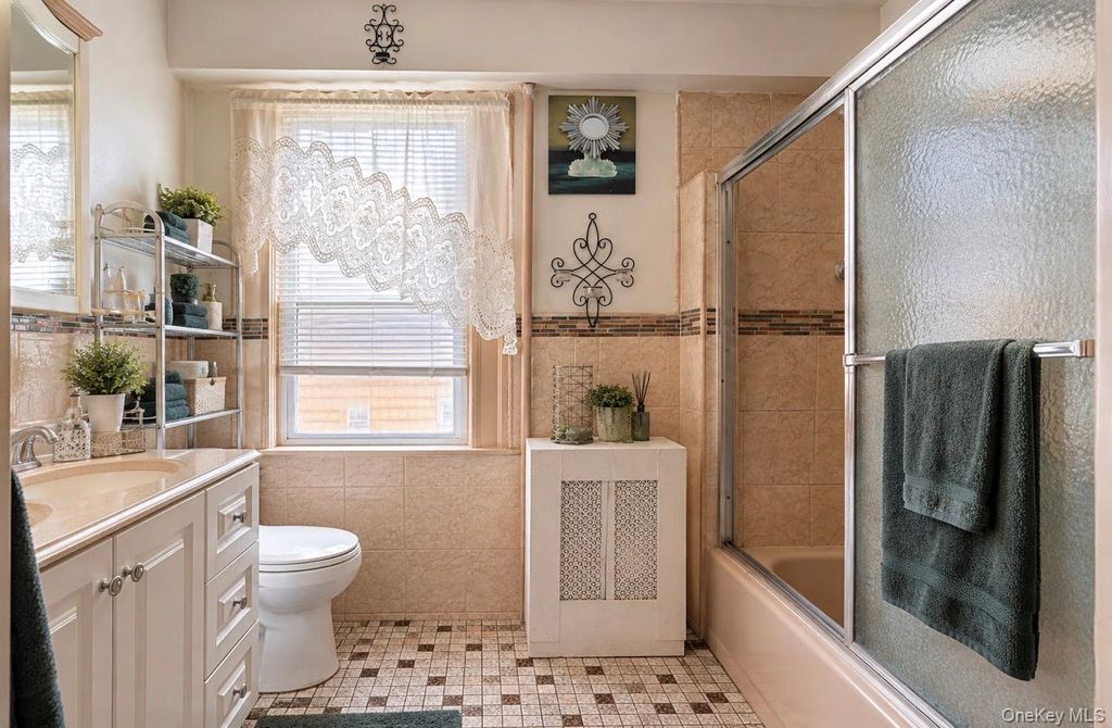 9436 Springfield Boulevard, Queens Village, NY 11428 — photo 5