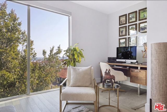 1345 Havenhurst Drive 15, West Hollywood, CA 90046