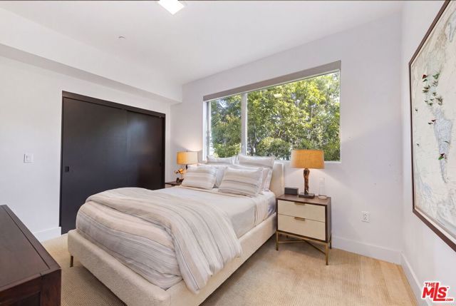 1345 Havenhurst Drive 15, West Hollywood, CA 90046