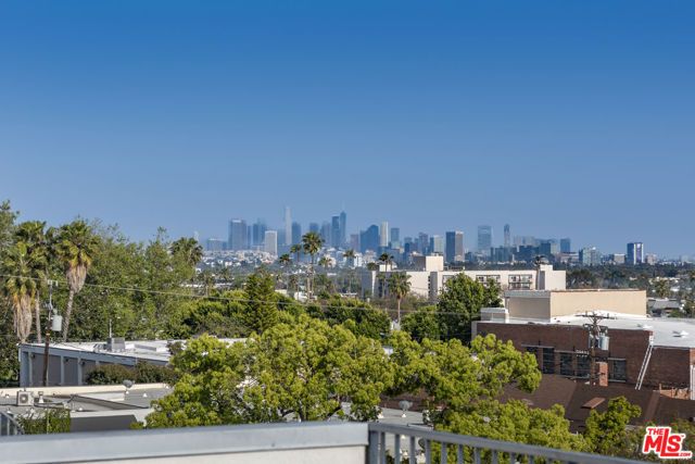 1345 Havenhurst Drive 15, West Hollywood, CA 90046