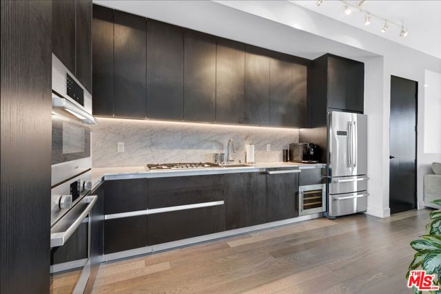 1345 Havenhurst Drive 15, West Hollywood, CA 90046
