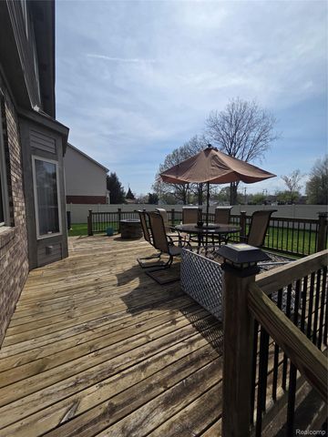 26940 Cedar Run Court, Woodhaven, MI 48183