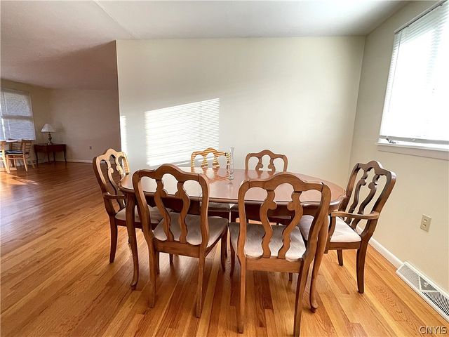 8135 Brookwood Drive, Cicero, NY 13039