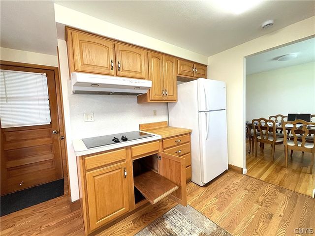 8135 Brookwood Drive, Cicero, NY 13039