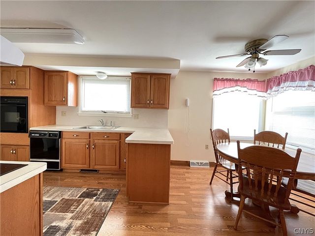 8135 Brookwood Drive, Cicero, NY 13039