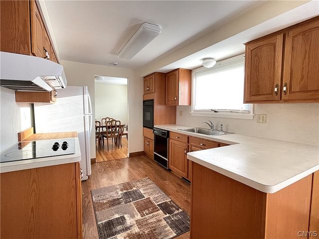 8135 Brookwood Drive, Cicero, NY 13039